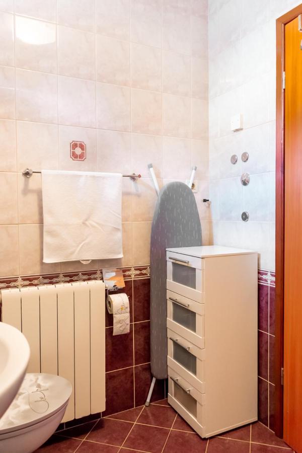 App Roko 2 Appartement Poreč Buitenkant foto